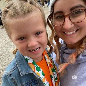 Meet your Posher, Ashley